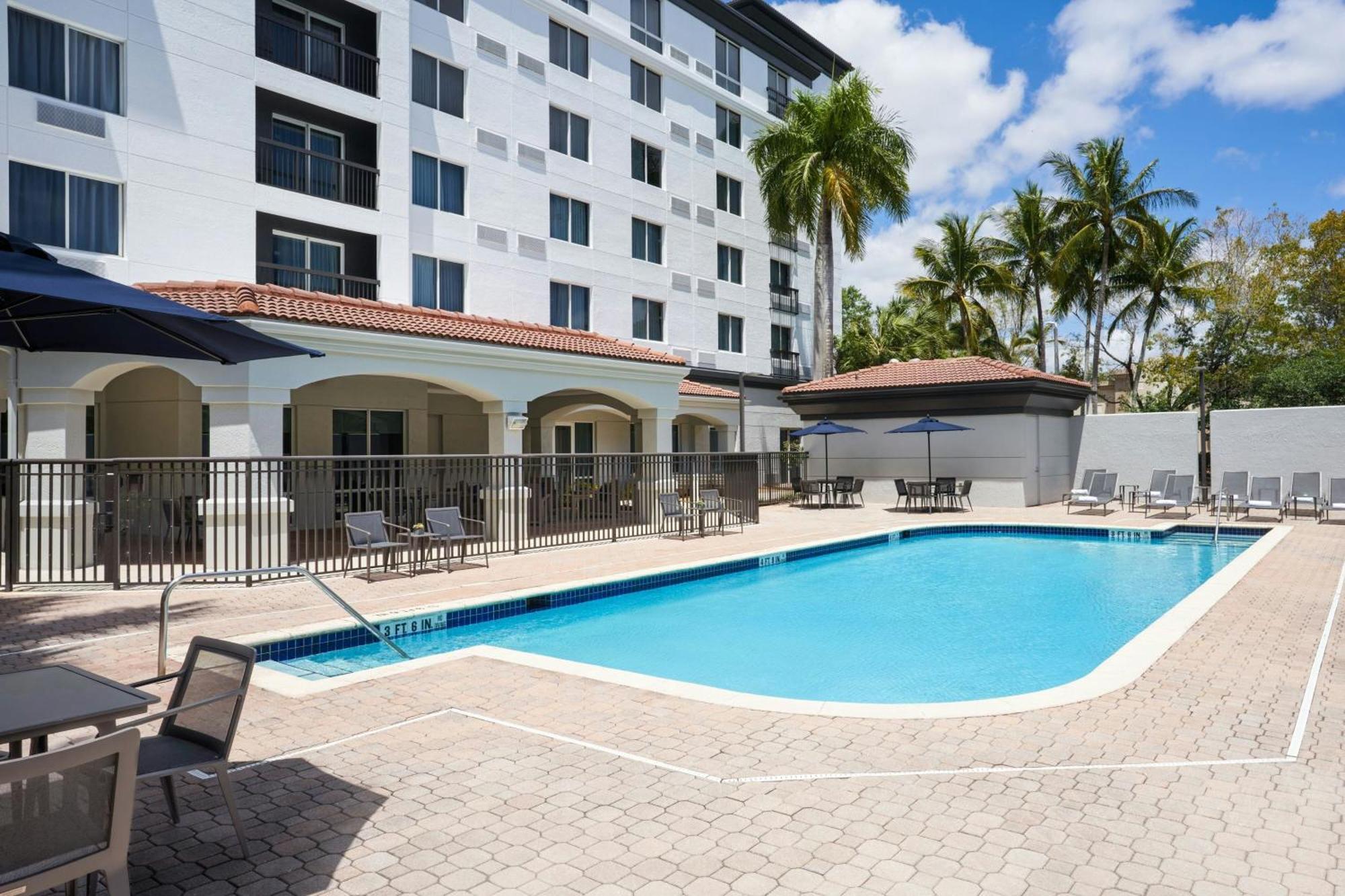 Courtyard By Marriott Fort Lauderdale Weston Exteriér fotografie